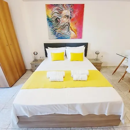 Lime Apartment